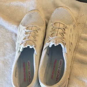 Skechers Memory Foam